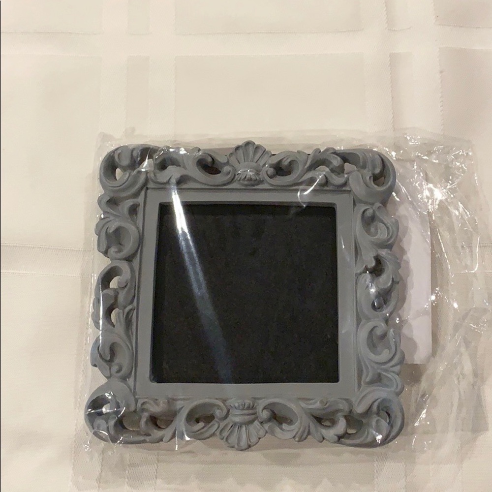 NWT Bundle of Small Chalkboard Frames and Marker - Picture 5 of 6